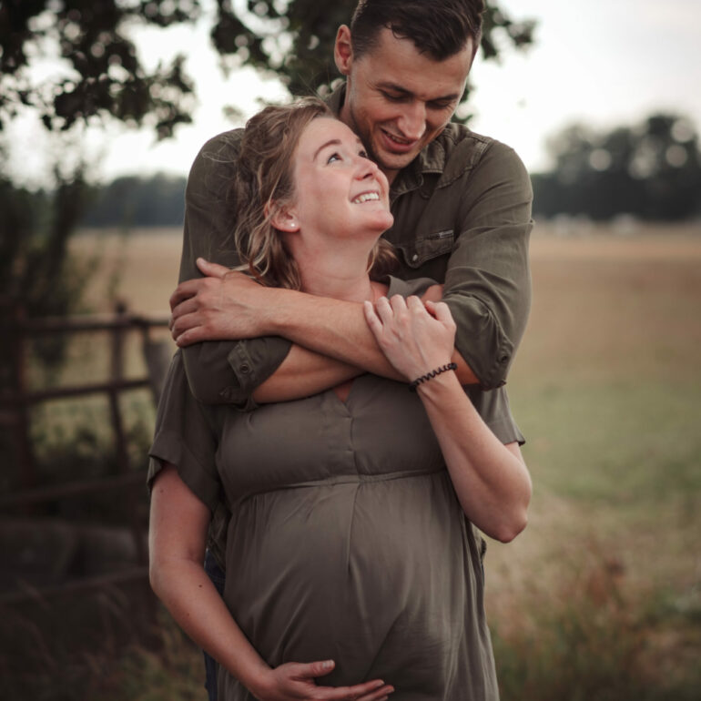 Séance photo couple grossesse.